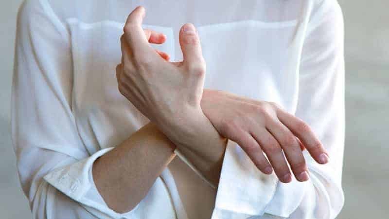 Raynaud's disease can present in different ways, and while there is no cure for this disease, the symptoms can be managed with a balance of supplements and medical treatments